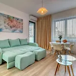 Inspiration Station - My Joyful, Cosy&inviting - Smart Thermostat - Private Parking - Ior Park - Long Term Price Cuts 公寓