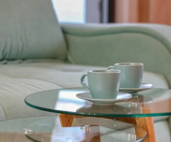 Inspiration Station - My Joyful, Cosy&inviting - Smart Thermostat - Private Parking - Ior Park - Long Term Price Cuts