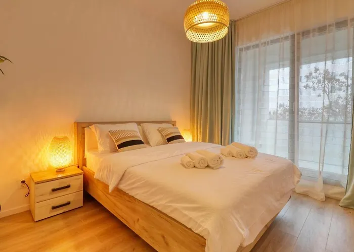 Apartament Inspiration Station - My Joyful, Cosy&inviting - Smart Thermostat - Private Parking - Ior Park - Long Term Price Cuts *