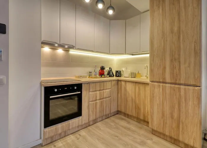 Inspiration Station - My Joyful, Cosy&inviting - Smart Thermostat - Private Parking - Ior Park - Long Term Price Cuts