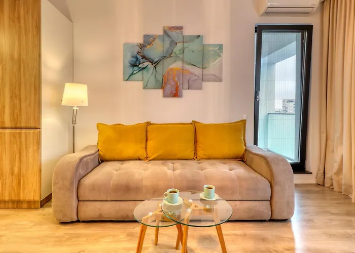 Inspiration Station - My Joyful, Cosy&inviting - Smart Thermostat - Private Parking - Ior Park - Long Term Price Cuts