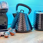 Inspiration Station - My Joyful, Cosy&inviting - Smart Thermostat - Private Parking - Ior Park - Long Term Price Cuts *