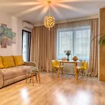 Inspiration Station - My Joyful, Cosy&inviting - Smart Thermostat - Private Parking - Ior Park - Long Term Price Cuts *