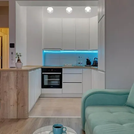 Appartement Inspiration Station - My Joyful, Cosy&inviting - Smart Thermostat - Private Parking - Ior Park - Long Term Price Cuts