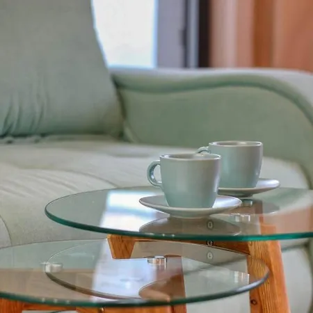 Inspiration Station - My Joyful, Cosy&inviting - Smart Thermostat - Private Parking - Ior Park - Long Term Price Cuts