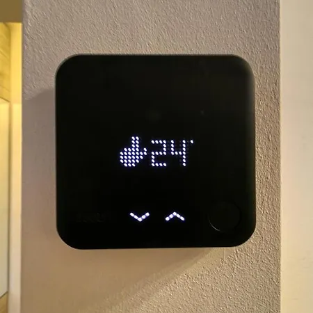 Inspiration Station - My Joyful, Cosy&inviting - Smart Thermostat - Private Parking - Ior Park - Long Term Price Cuts *