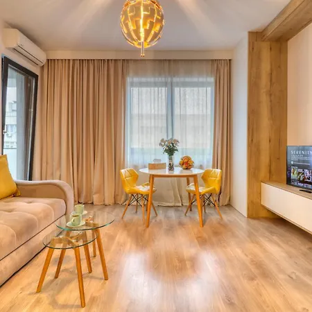 Inspiration Station - My Joyful, Cosy&inviting - Smart Thermostat - Private Parking - Ior Park - Long Term Price Cuts