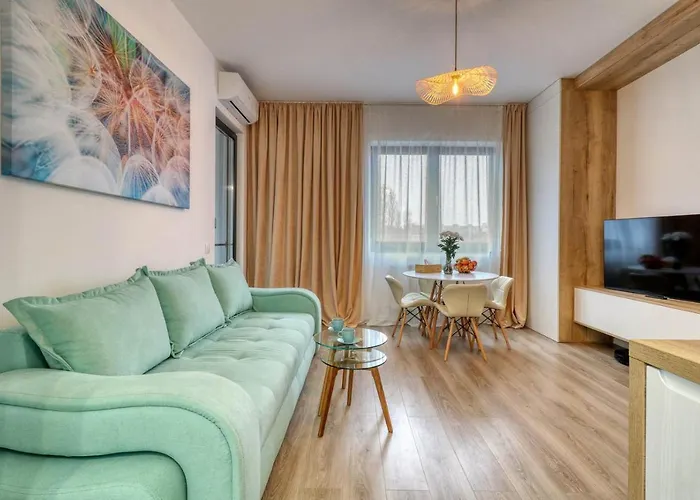 Inspiration Station - My Joyful, Cosy&inviting - Smart Thermostat - Private Parking - Ior Park - Long Term Price Cuts Апартаменти *