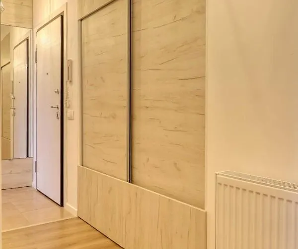Inspiration Station - My Joyful, Cosy&inviting - Smart Thermostat - Private Parking - Ior Park - Long Term Price Cuts דירה *