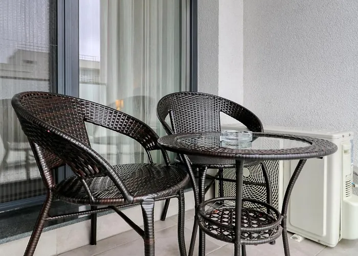 Inspiration Station - My Joyful, Cosy&inviting - Smart Thermostat - Private Parking - Ior Park - Long Term Price Cuts *