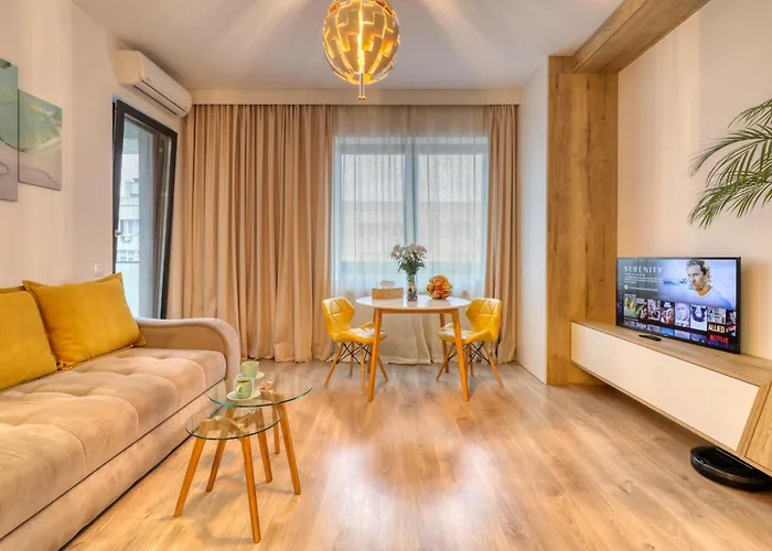 Inspiration Station - My Joyful, Cosy&inviting - Smart Thermostat - Private Parking - Ior Park - Long Term Price Cuts